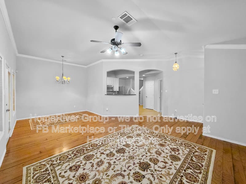 Allen Townhome: 1175 Sophia St