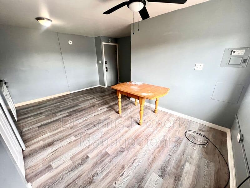 Ambridge Condo: 810 Merchant Street