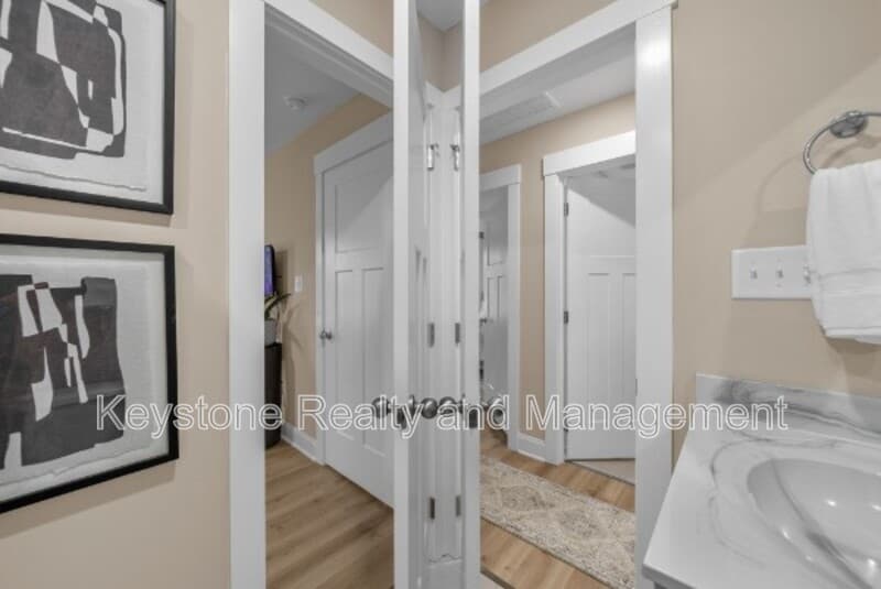 Oak Grove Condo: 408 Juniper Way
