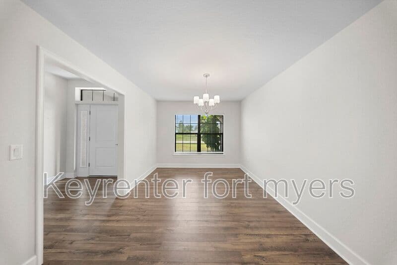 Lehigh Acres House: 490 Windermere Dr