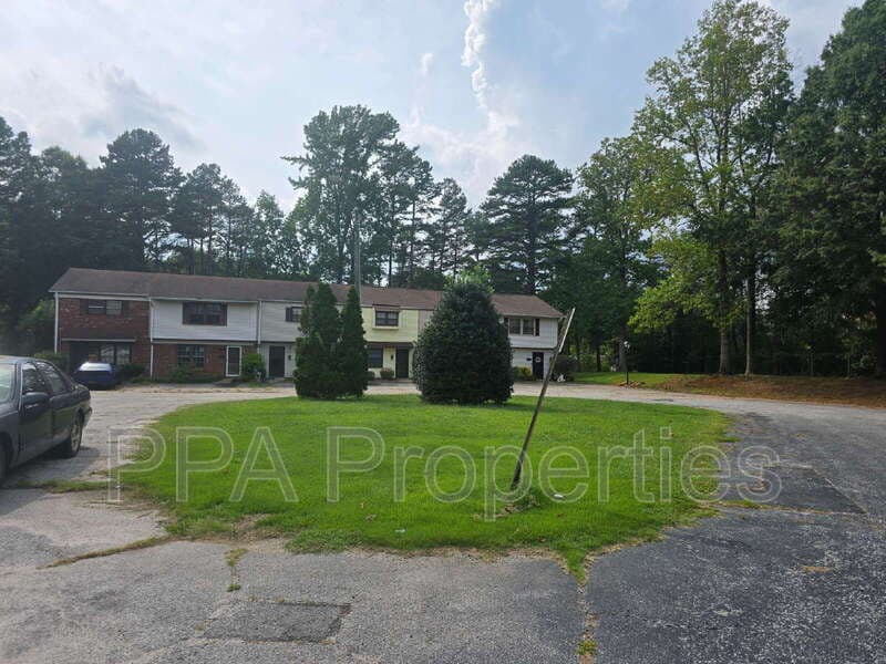 Winston Salem Townhome: 2707 Reynolds Park Rd