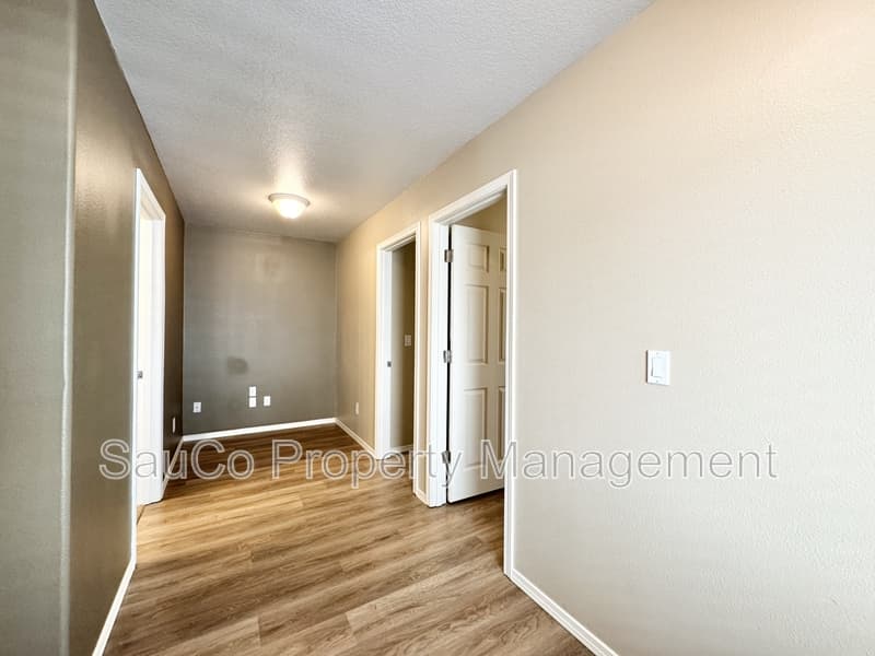 Hillsboro House: 4572 Southeast Olivewood Street