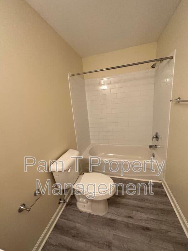 Savannah Townhome: 816 Ott St