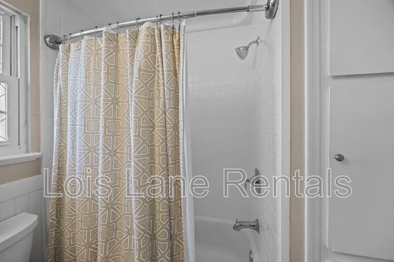 Charleston Condo: 874 Colony Drive, #B16