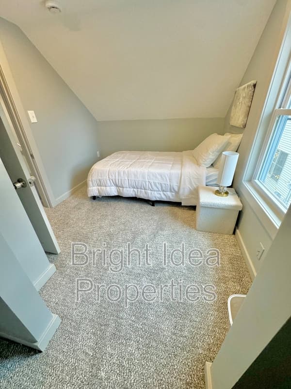 Minneapolis House: 5819 North 42nd Avenue