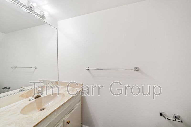 Costa Mesa Condo: 1787 Tustin Ave