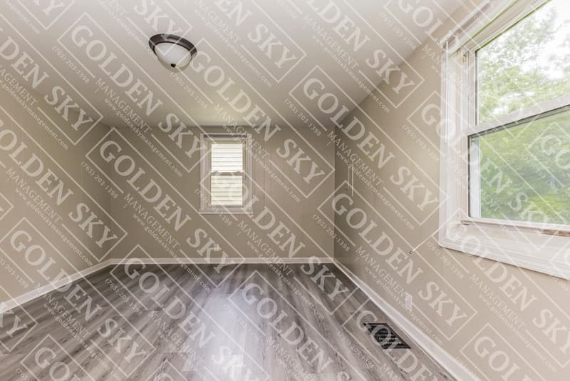 Muncie House: 209 North Manhattan Avenue