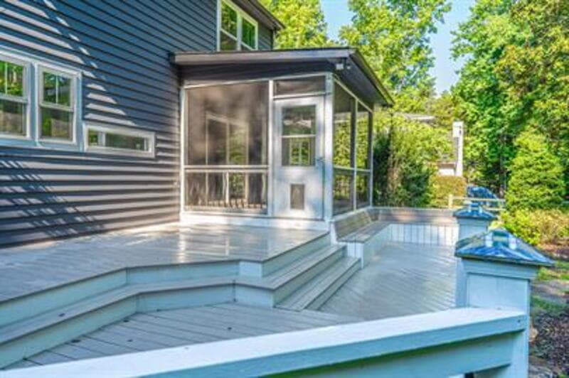 Southern Pines House: 145 Sandhurst Place