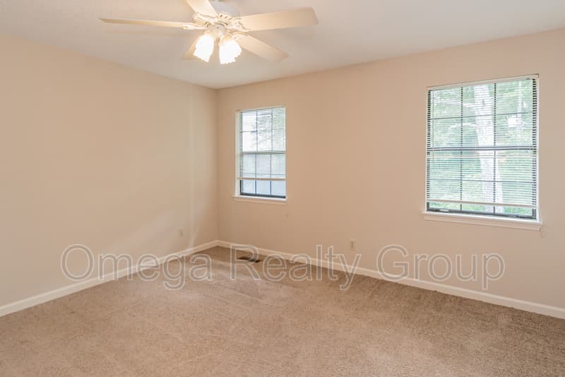 Birmingham Townhome: 2407 Hampstead Dr