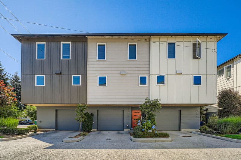 Seattle Condo: 1819 SW 96th Lane