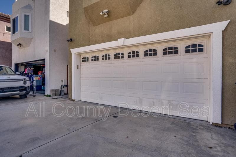 Huntington Beach House: 621 8th St