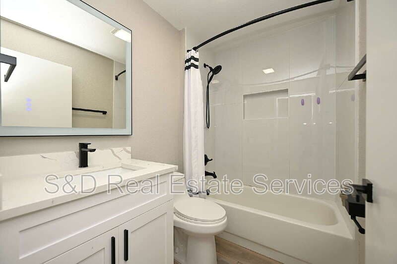 Lakeland House: 2118 Sandy Hook