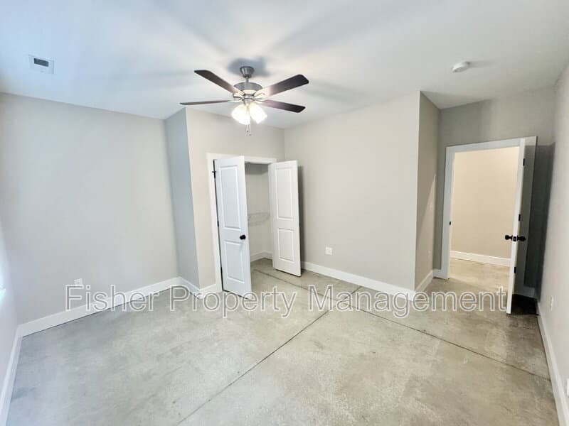 Richmond Condo: 1412 Rogers St