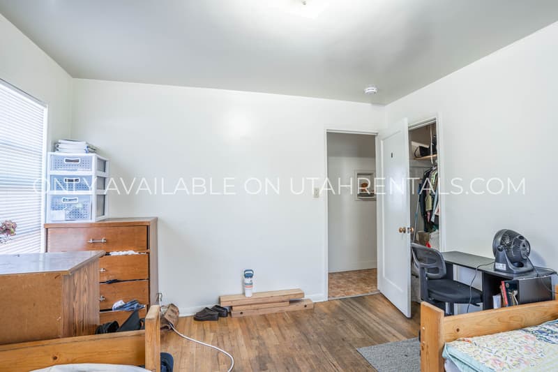Provo House: 545 E 400 N