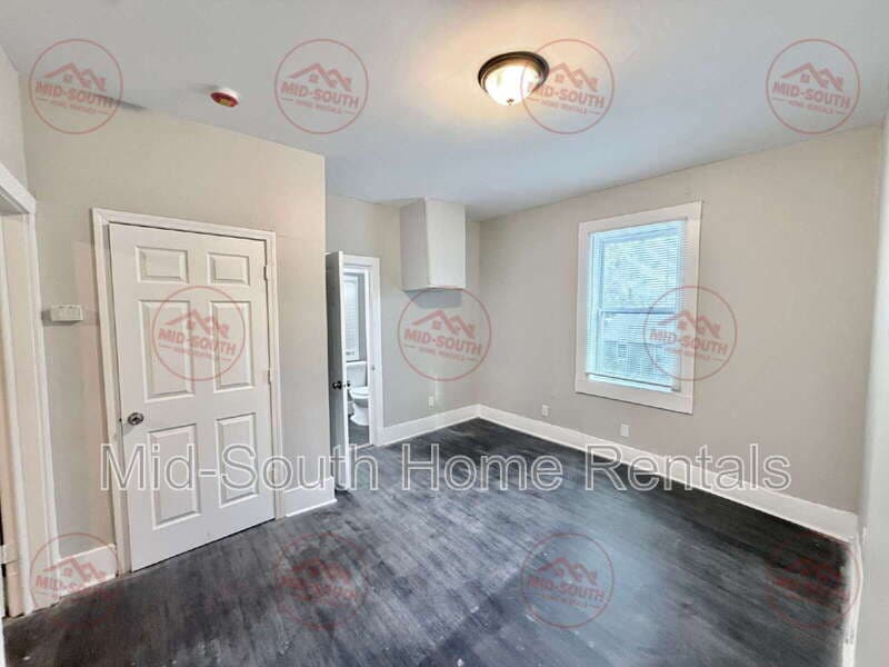 Memphis Townhome: 1584 Rayburn St