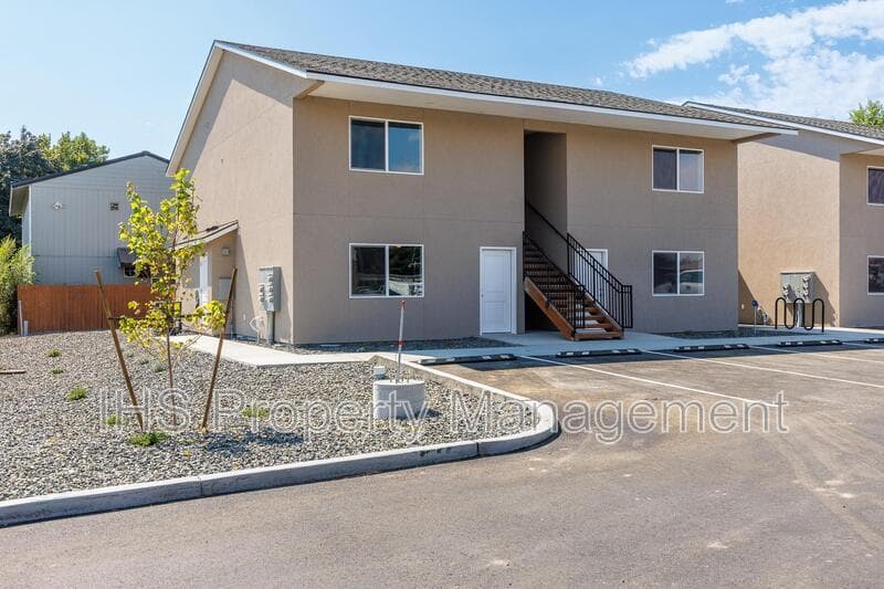 West Richland Condo: 485 S. 38th Ave.