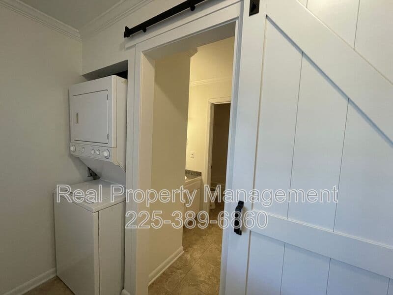 Baton Rouge Condo: 10428 Jefferson Hwy