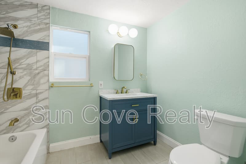Tampa House: 2815 N Taliaferro Ave
