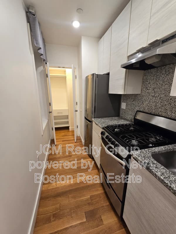 Chelsea Condo: 21 Fifth Street