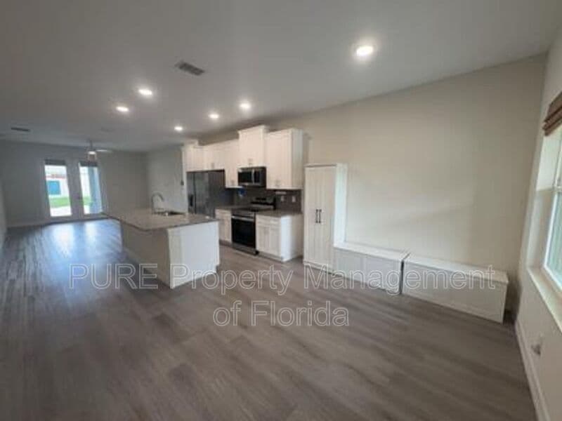 Ocala House: 13831 Sw 33rd Terr