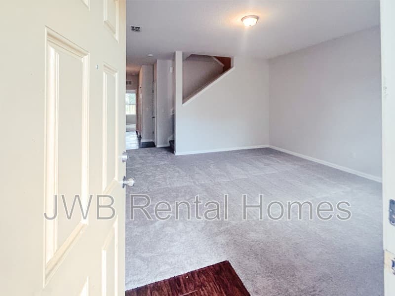 Jacksonville House: 8520 Cocoa Ave