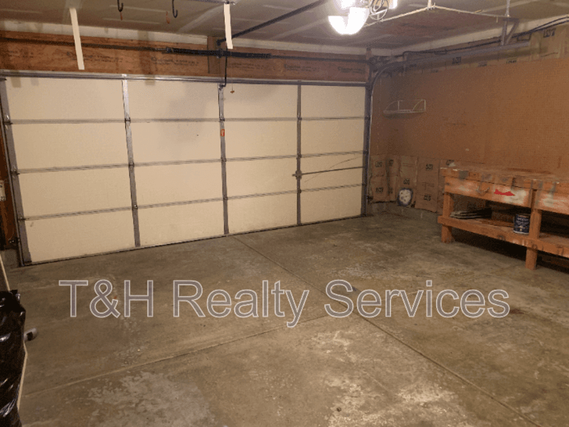 Brownsburg House: 725 Muirfield Drive