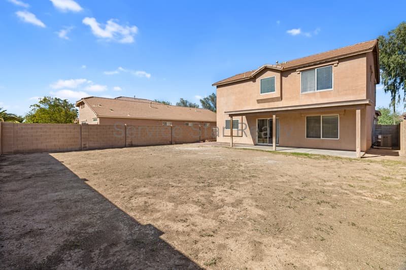 Goodyear House: 15257 W Monroe St