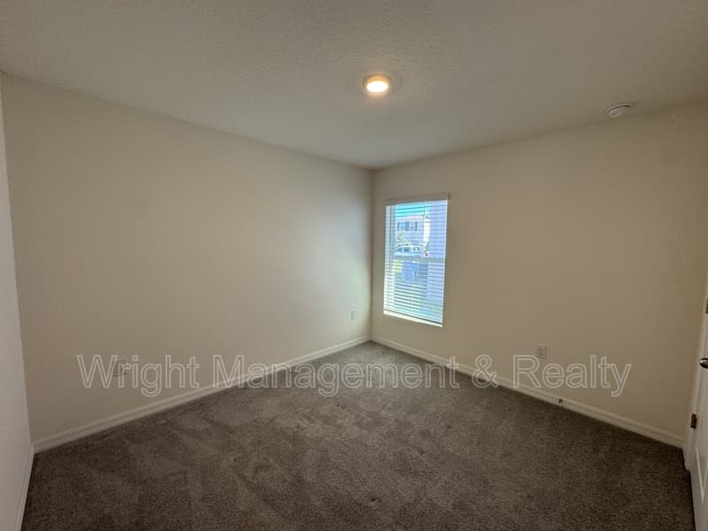 Wimauma House: 5586 Logan Cave Avenue