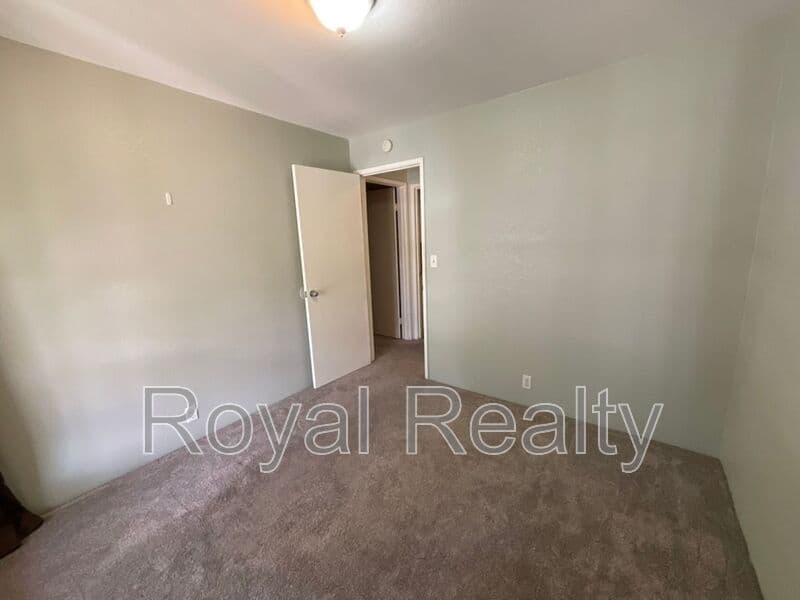 Honolulu Condo: 625 Mananai Place