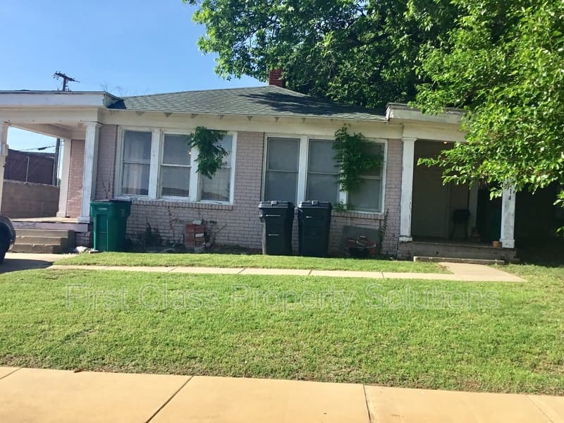 Oklahoma City House: 112 NW 17th St