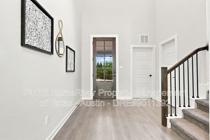 Georgetown House: 336 Berkeley Pl