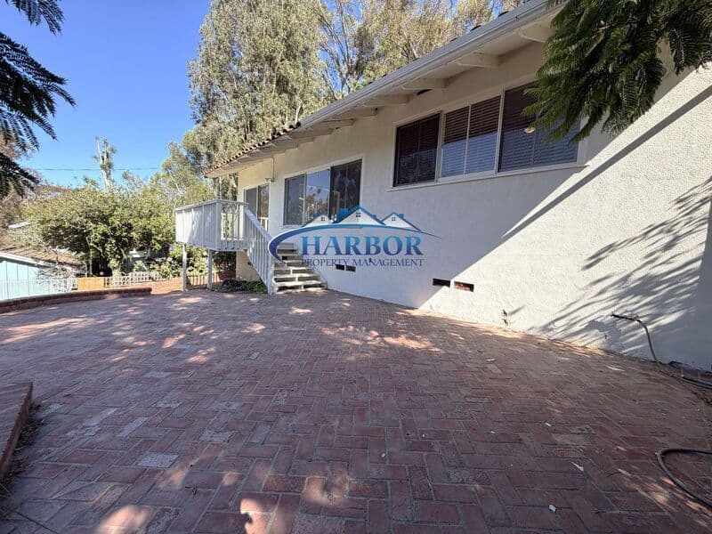 Palos Verdes Estates House: 2512 Via Anita