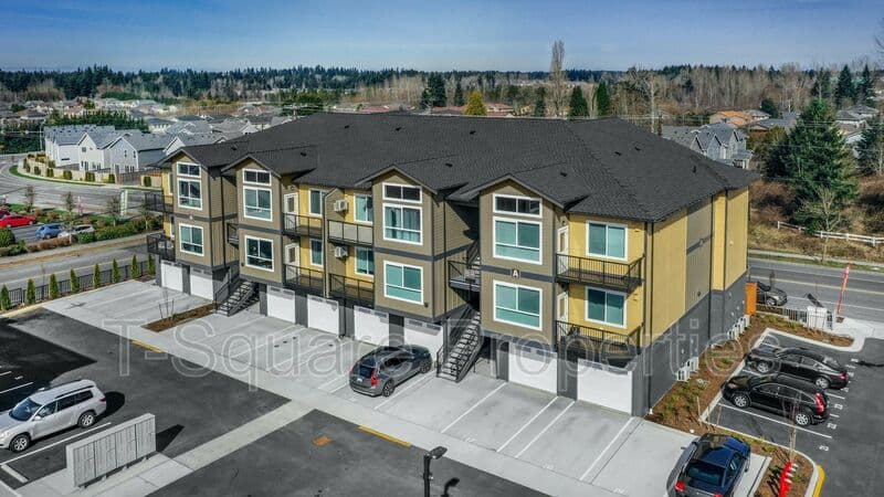Mill Creek House: 4124 148th St SE