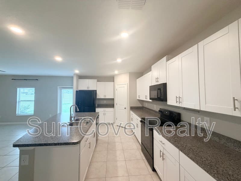 Tampa House: 4114 Romano Busciglio St