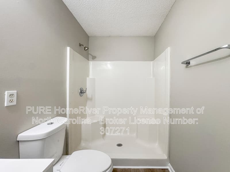 Greensboro House: 1718 Fern Hill Dr