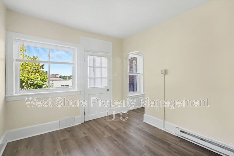 Lemoyne House: 403 Market Street