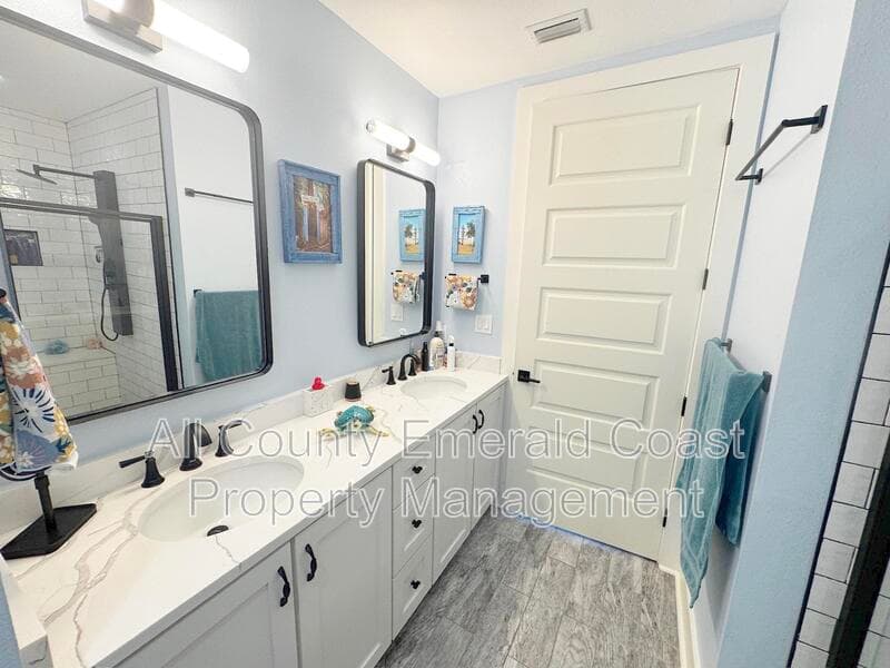 Destin Condo: 211 Durango Road