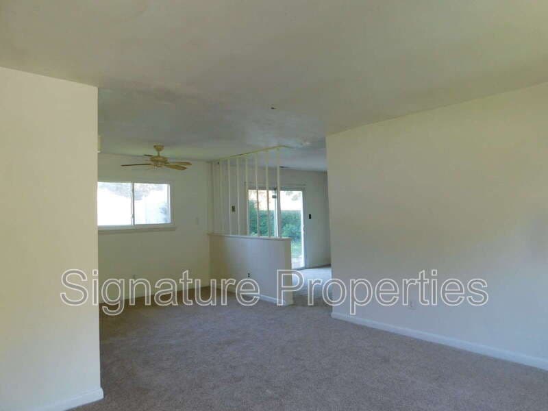 Virginia Beach House: 3825 Annie Ln