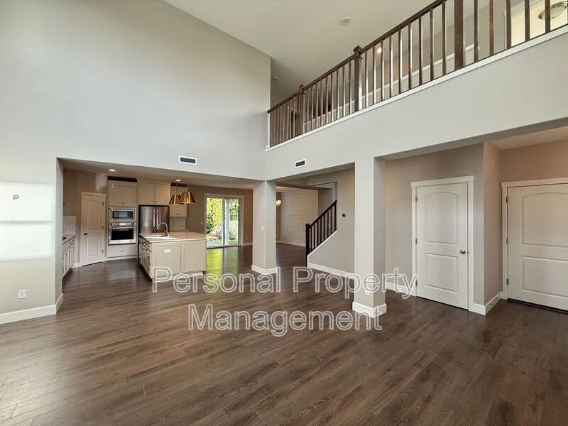 Vancouver House: 5502 NE 134th St