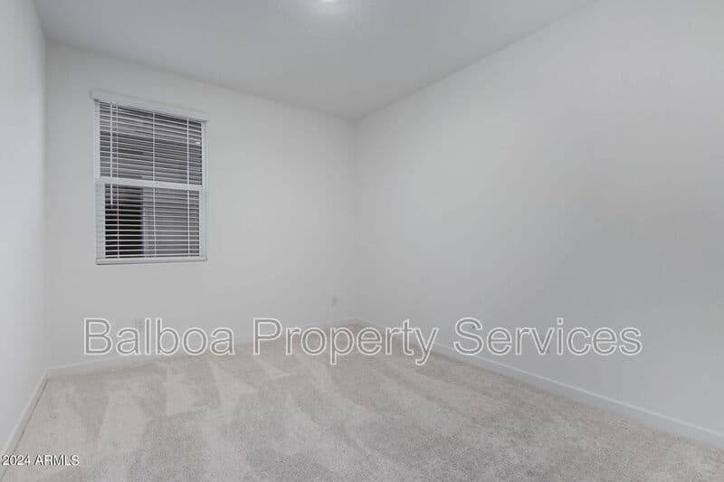 San Tan Valley House: 3063 E Hayfield Way