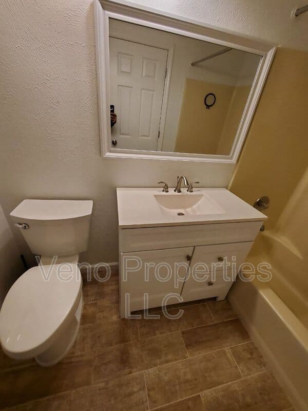 Clifton Park House: 111 Yorktown Dr.
