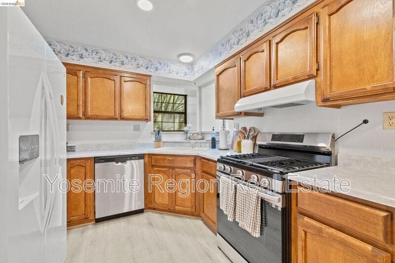 Groveland House: 20790 Ferretti Road