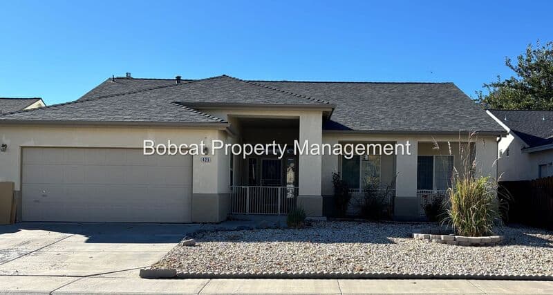Dayton House: 425 Crosswinds Dr