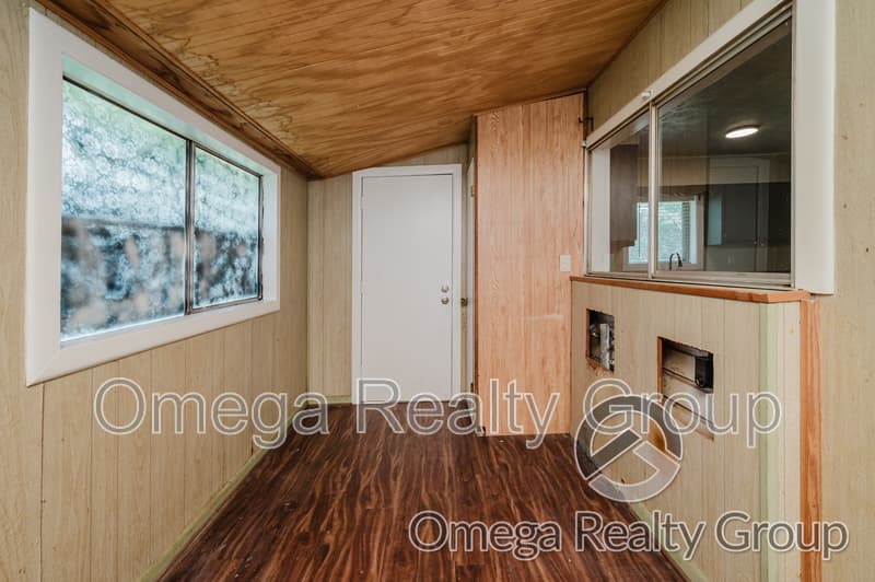Mount Olive House: 2575 Mount Olive Rd