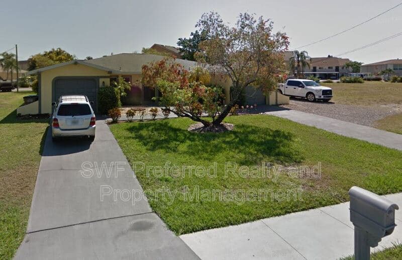 Cape Coral Condo: 4341 Country Club Boulevard