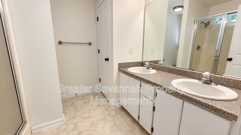 Pooler House: 12 Ashwood Court