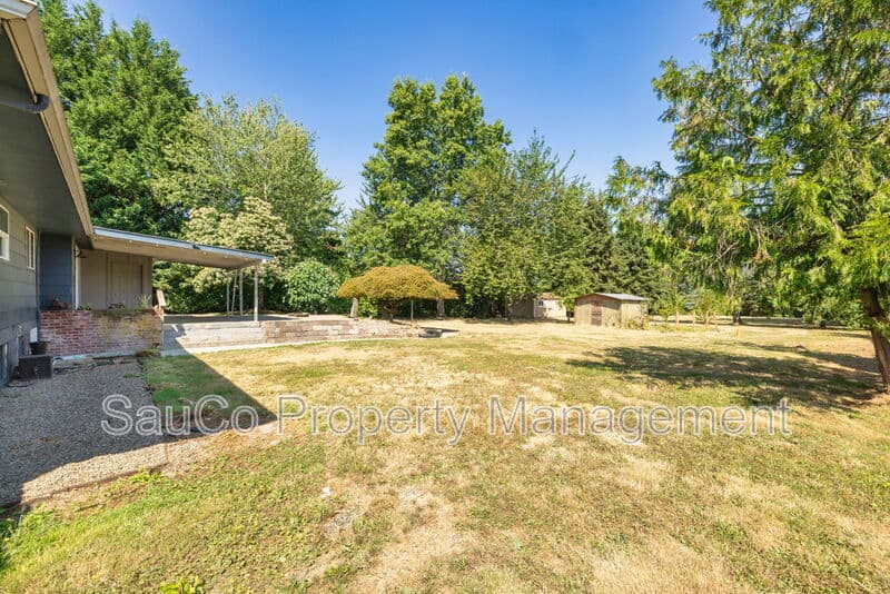 Gresham House: 5301 Southeast Welch Road