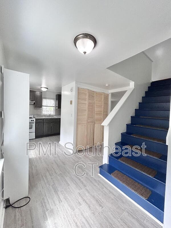 New London Condo: 39 Shaw St