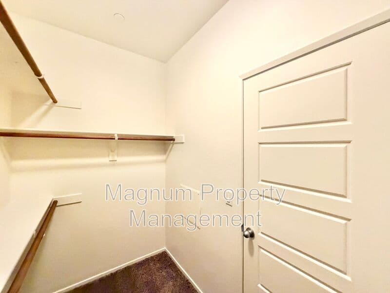 Temecula House: 28075 Calle Bonita
