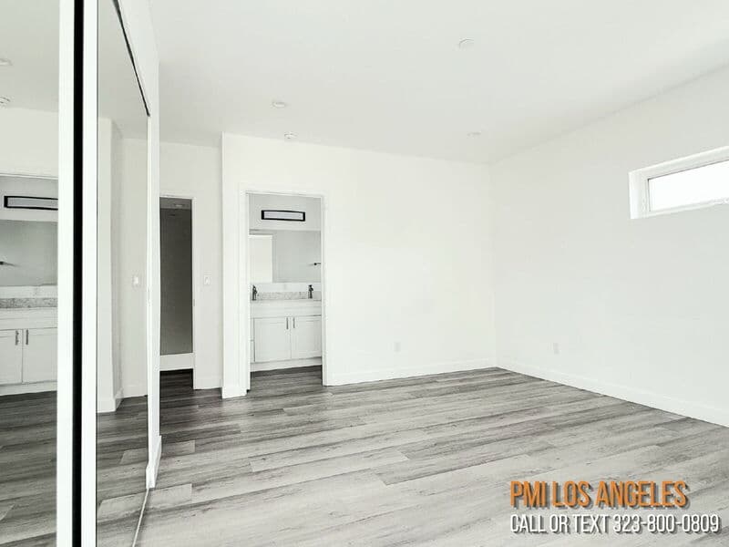 Los Angeles Condo: 1258 Leighton Avenue
